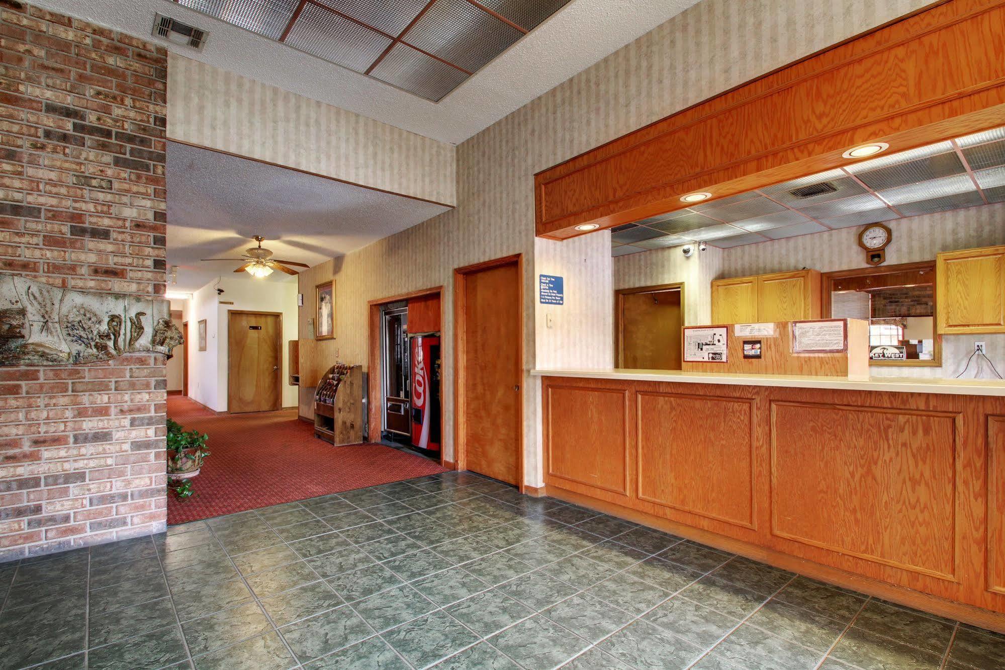 Hotel Del Sol - Pensacola Ferry Pass Esterno foto